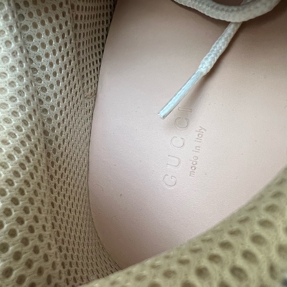 New Gucci Flashtrek white with stones size 39 with box and dust bag - Picture 5 of 12